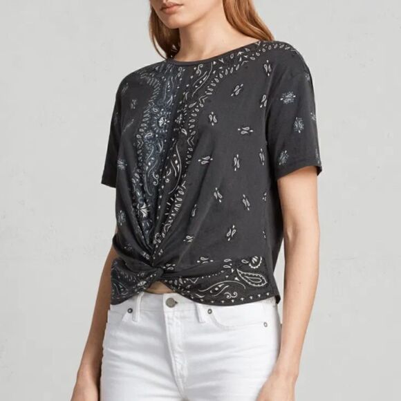 3/$30 EUC All Saints XS Carme 100% Cotton Tee in Navy Blue Bandana Print - Picture 3 of 10